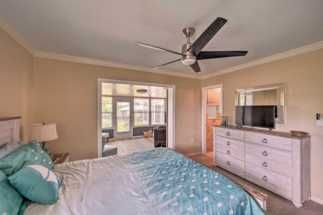 Waterfront Lake Placid Escape With Dock And Lanai Luaran gambar